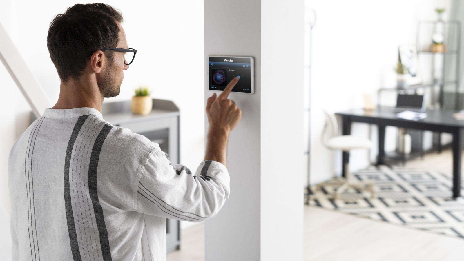 Smart Home & Building Automation